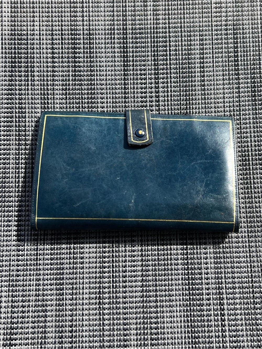 Vintage B. Giaconi Florence Italy Blue Leather Long Kiss-Lock Wallet